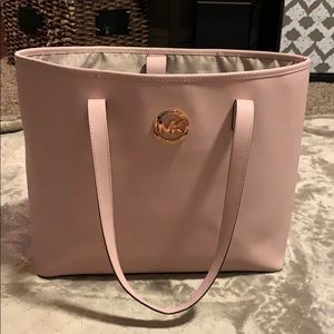 Michael kors tote